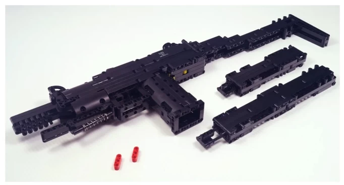 Конструктор Mould King Block Gun 14006. Пистолет-пулемет Mini Uzi, 796 деталей.