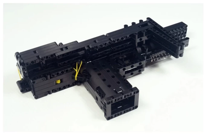 Конструктор Mould King Block Gun 14006. Пистолет-пулемет Mini Uzi, 796 деталей.