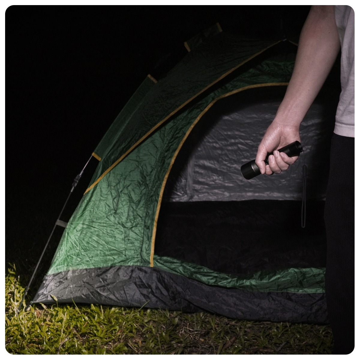 NexTool-Flashlight-High-Lumens-T10-NE20343-02